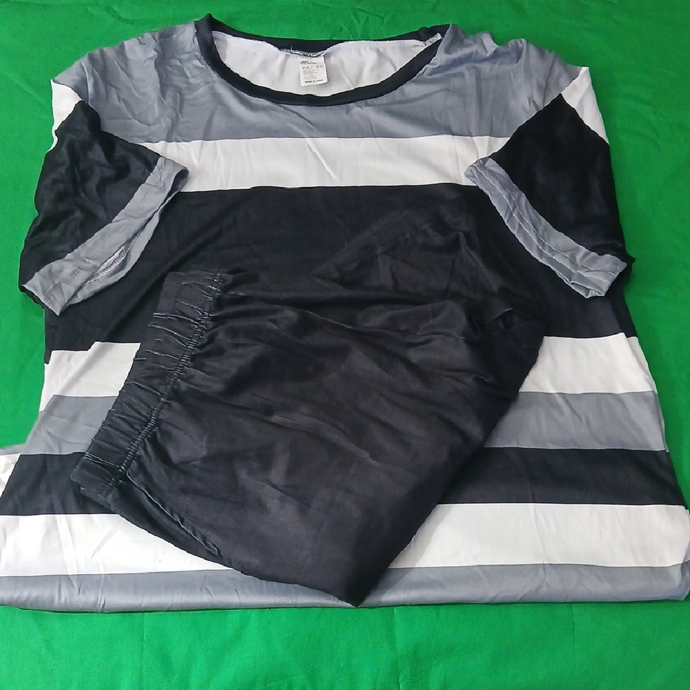 Like New Black and Gray Striped Top and Bottom Set